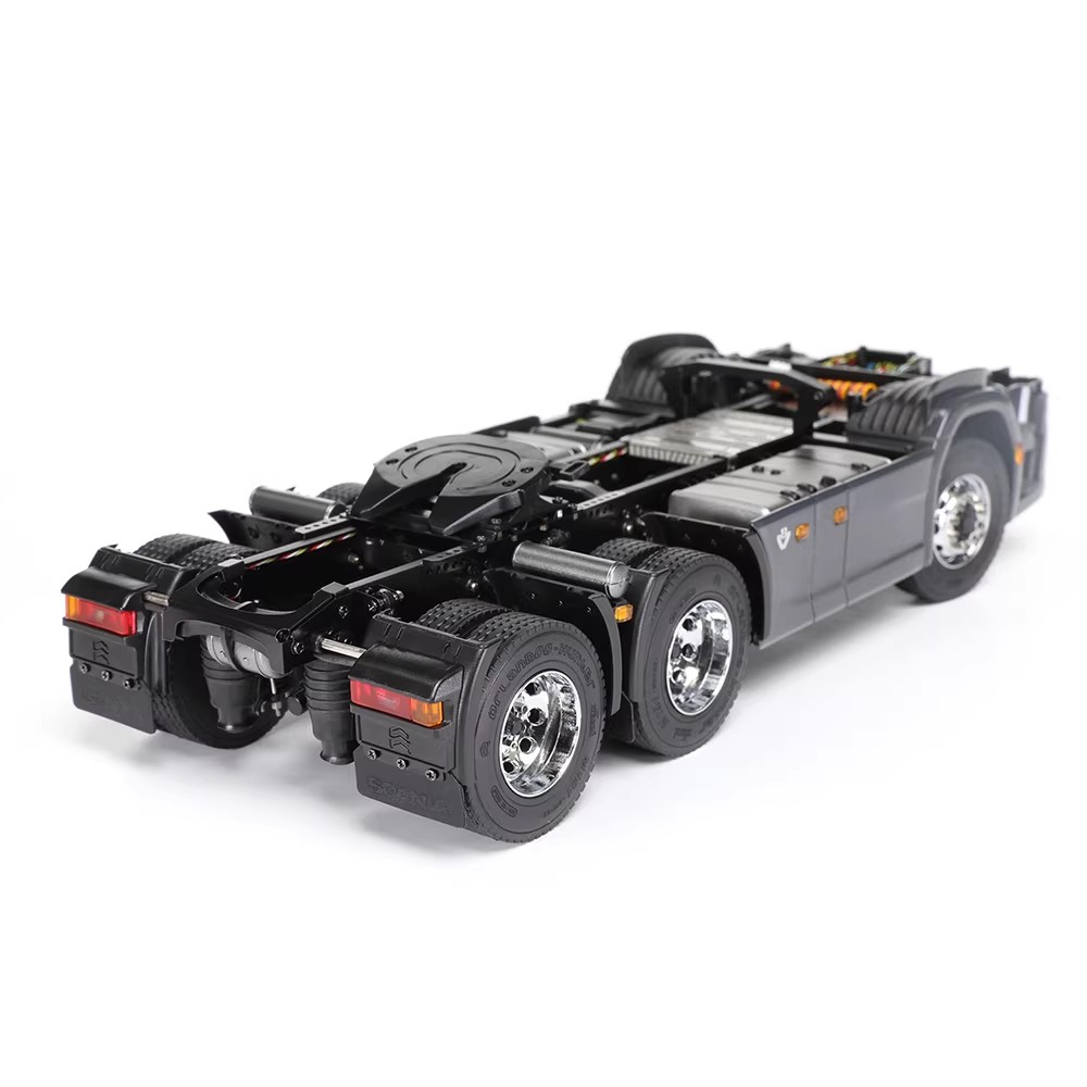 Orlandoo Hunter Rc Crawler Car - Model Kit Eva review and price